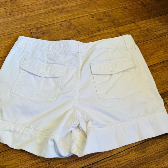 Calvin Klein Jean Women’s White Shorts - Picture 2 of 4